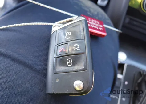 2021 Volkswagen Tiguan 2.0T Se/2.0T Se R-Line Black/2.0T Sel z USA, uszkodzony, nr VIN 3VV2B7AX8MM029368